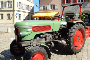 Fendt Farmer 1z Traktor in der Altstadt von Wangen