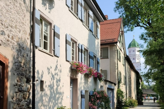 Stadtmauer am Argenufer mit Blick auf den Pulverturm